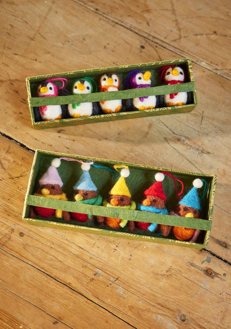 Set of 5 Hanging Felt Bird Robin, Nepal