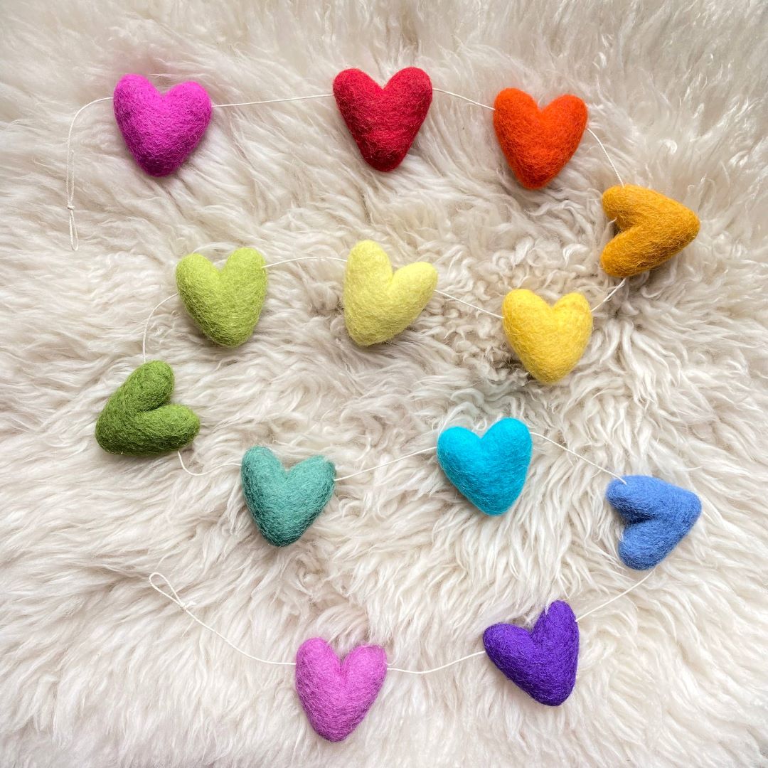 Heart Garland Rainbow: 3 ft., New Zealand