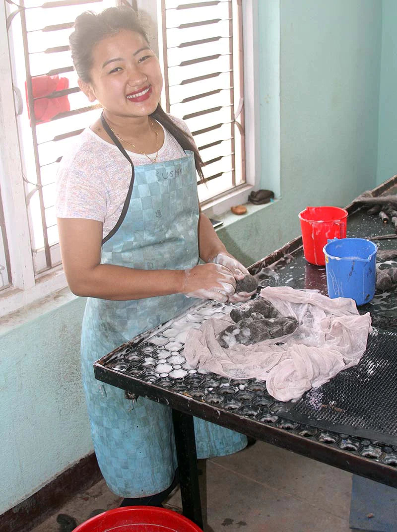 Handcrafted Kitty in Stocking Felt Ornament, Nepal