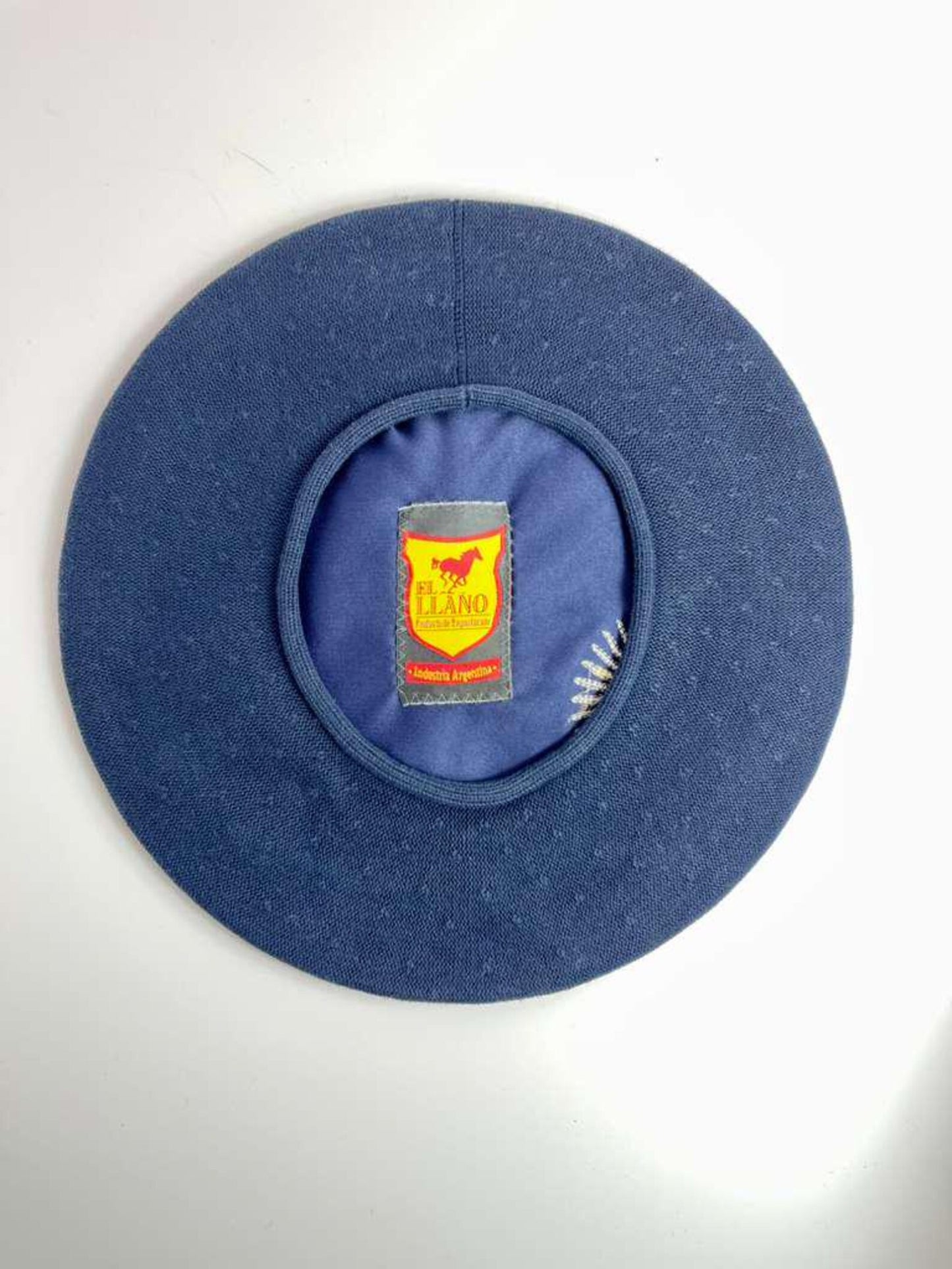 Argentine Beret with Sun of May - Gaucho Argentino - Boina Argentina - Escudo Nacional (Copia)