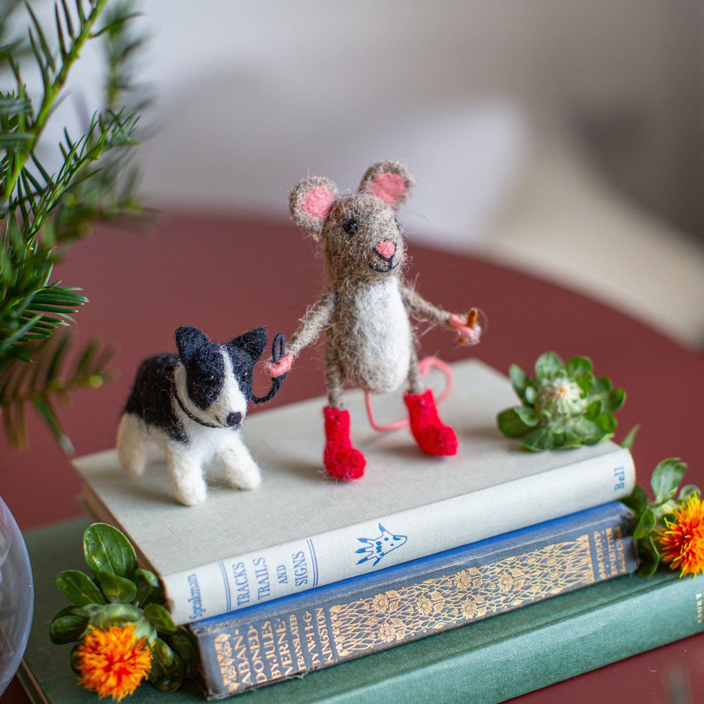 Dog Walker Mouse: Walking Dachshund, Nepal