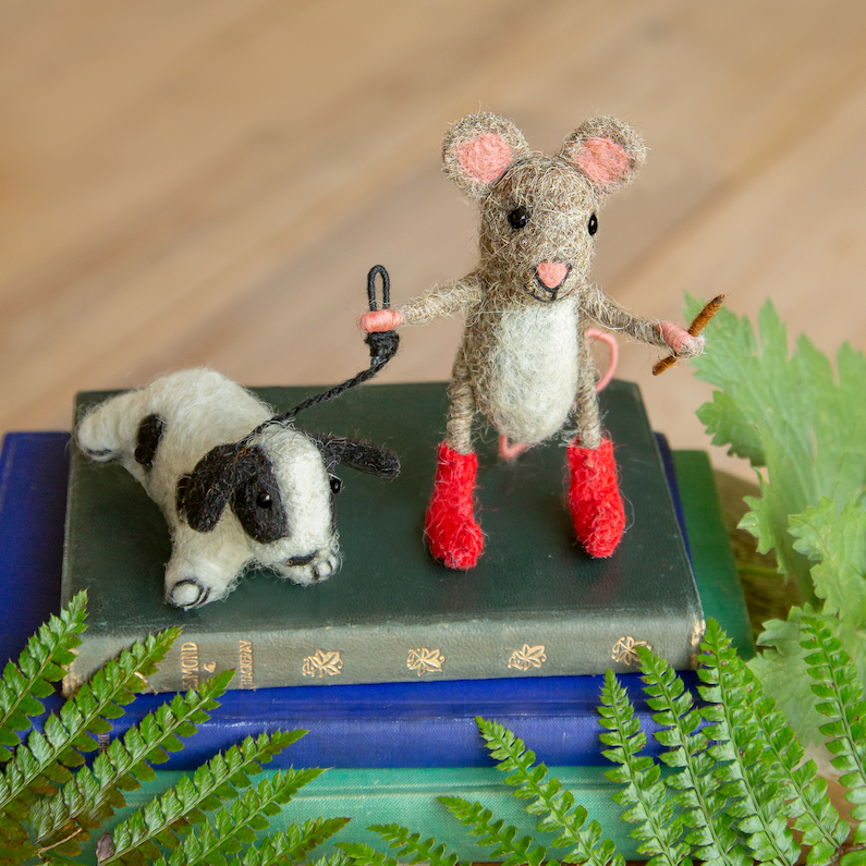 Dog Walker Mouse: Walking Dachshund, Nepal