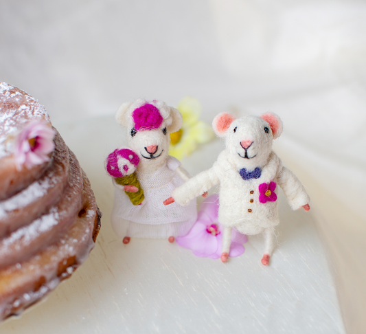 Page Boy and Bridesmaid Wedding Mice, Nepal