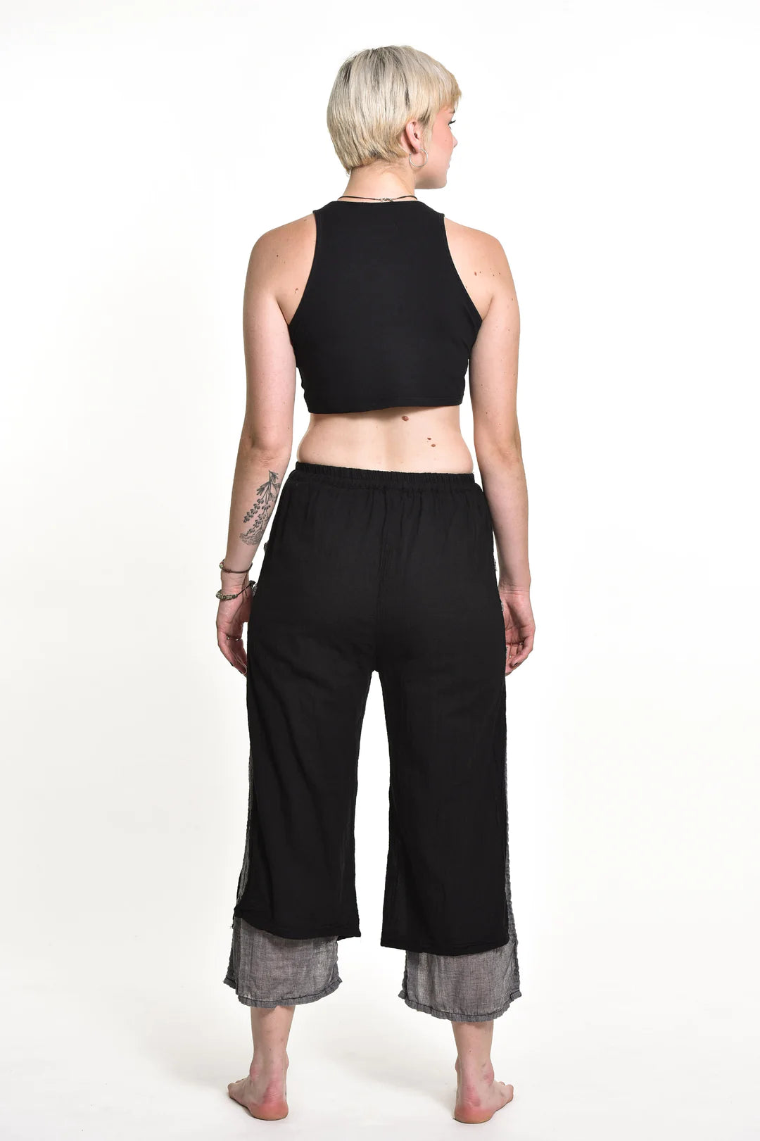 Women's Cotton Double Layers Cropped Pants in Solid Black, Thailand