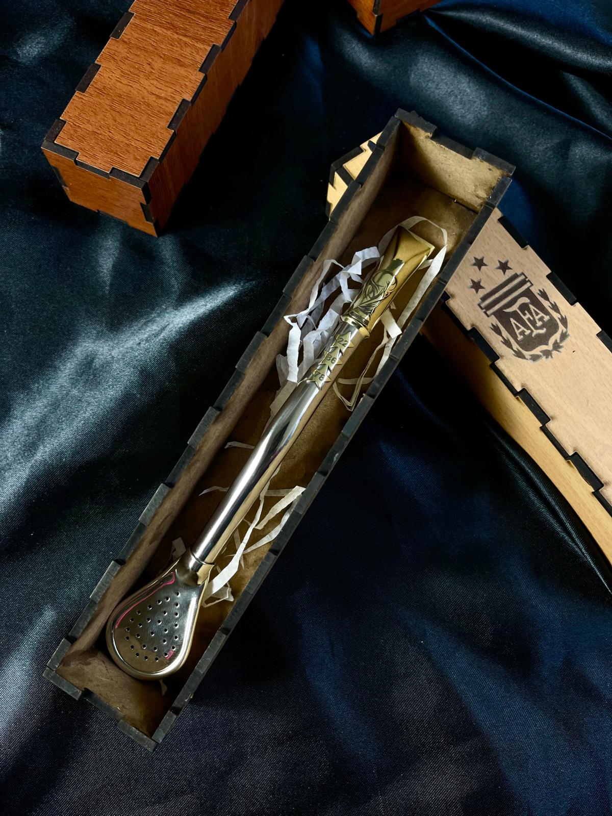 Argentina World Champion Mate Bombilla – 3 Stars & World Cup Bronze Detail – Handmade Alpaca Straw with AFA Gift Box – Limited Edition