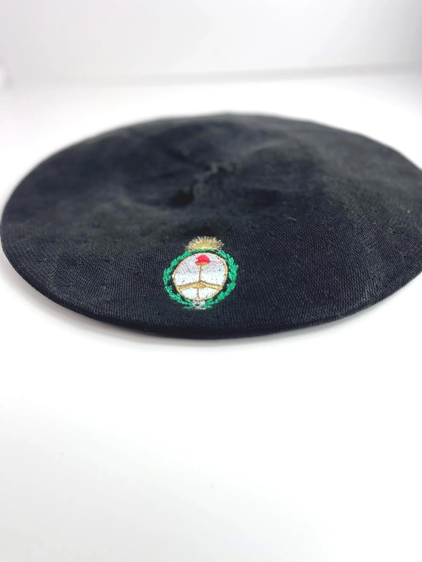 Argentine Beret with National Crest- Gaucho Argentino - Boina Argentina - Escudo Nacional