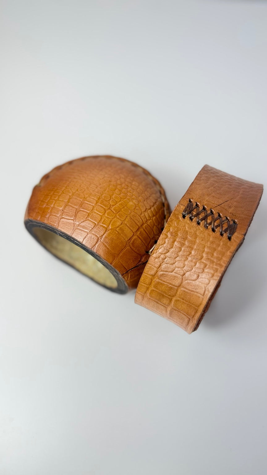 Mate Galleta – Handmade Leather Wrapped Calabash with Matching Base, ARGENTINA