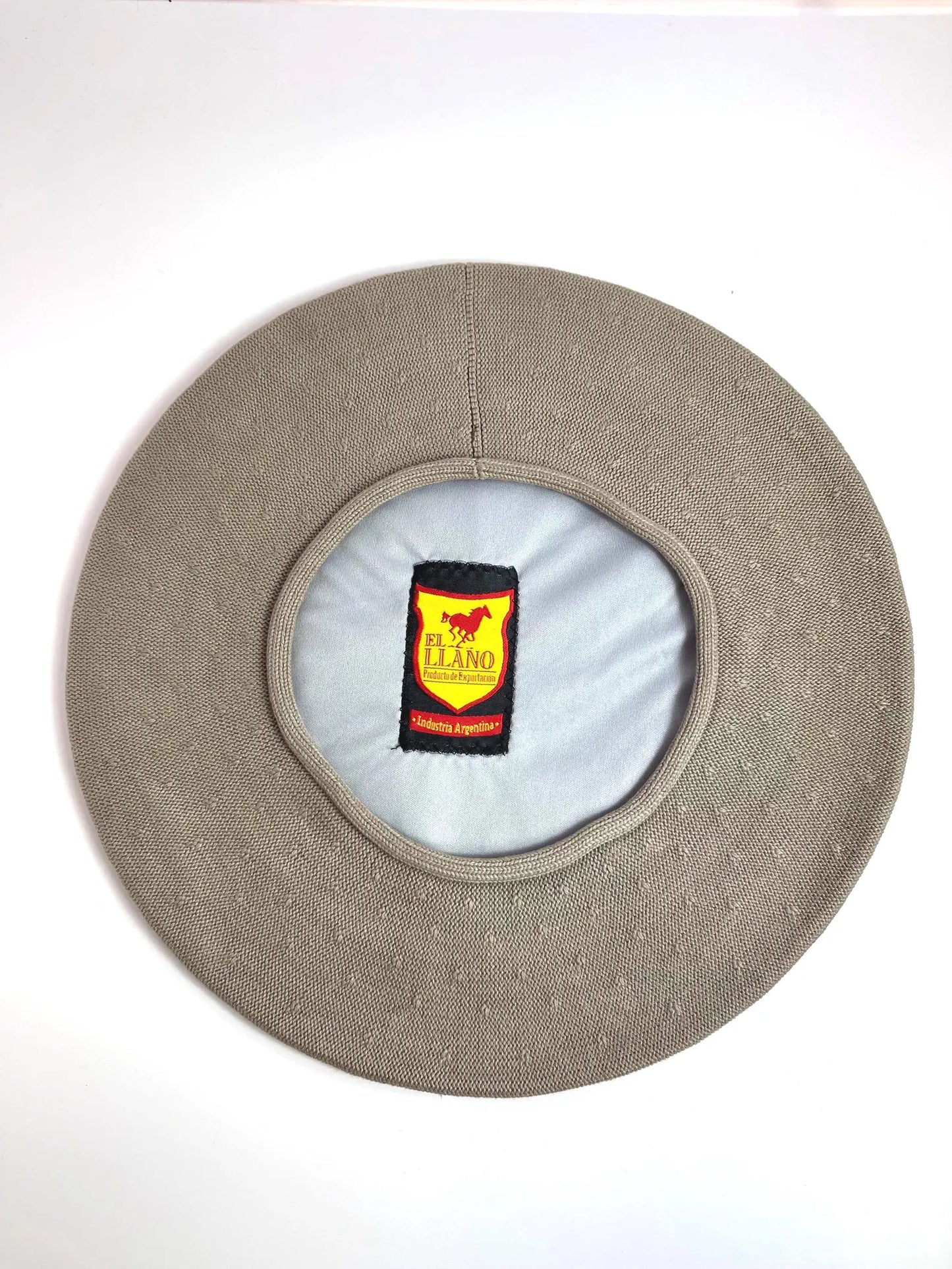 Argentine Beret with Argentine Flag - Gaucho Argentino - Boina Argentina - Escudo Nacional (Copia)