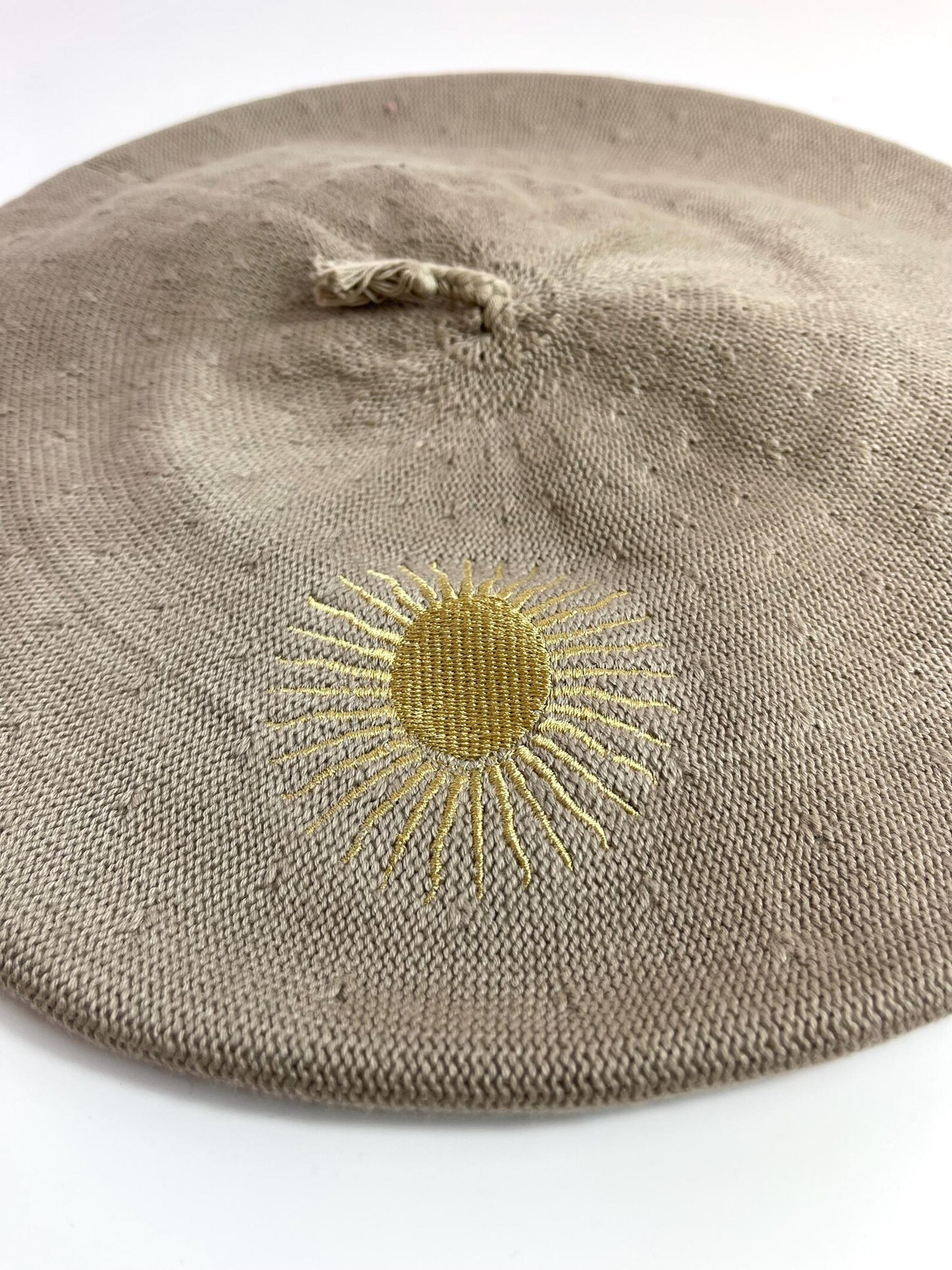 Argentine Beret with Sun of May - Gaucho Argentino - Boina Argentina - Escudo Nacional (Copia)