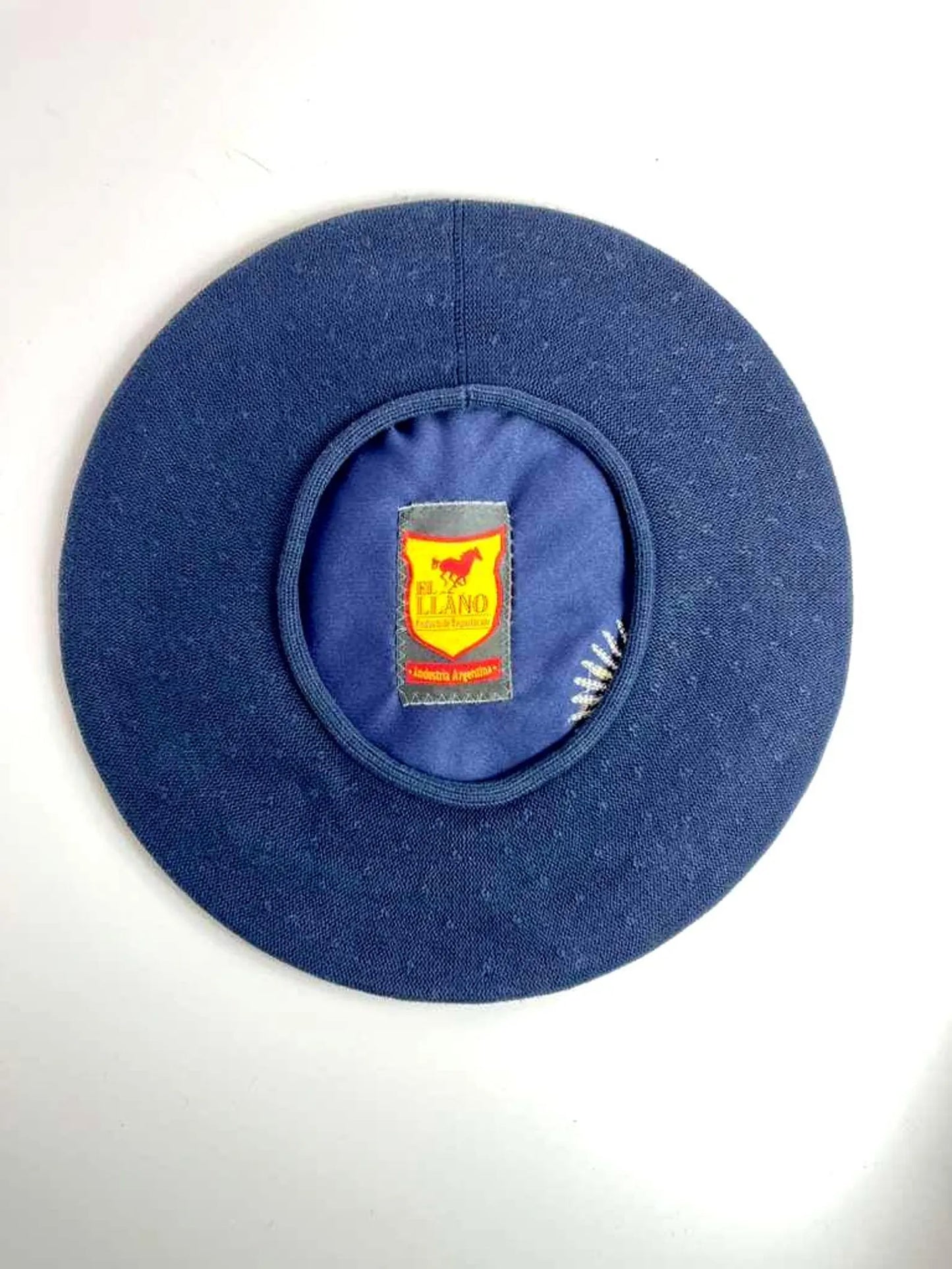 Argentine Beret with Argentine Flag - Gaucho Argentino - Boina Argentina - Escudo Nacional (Copia)