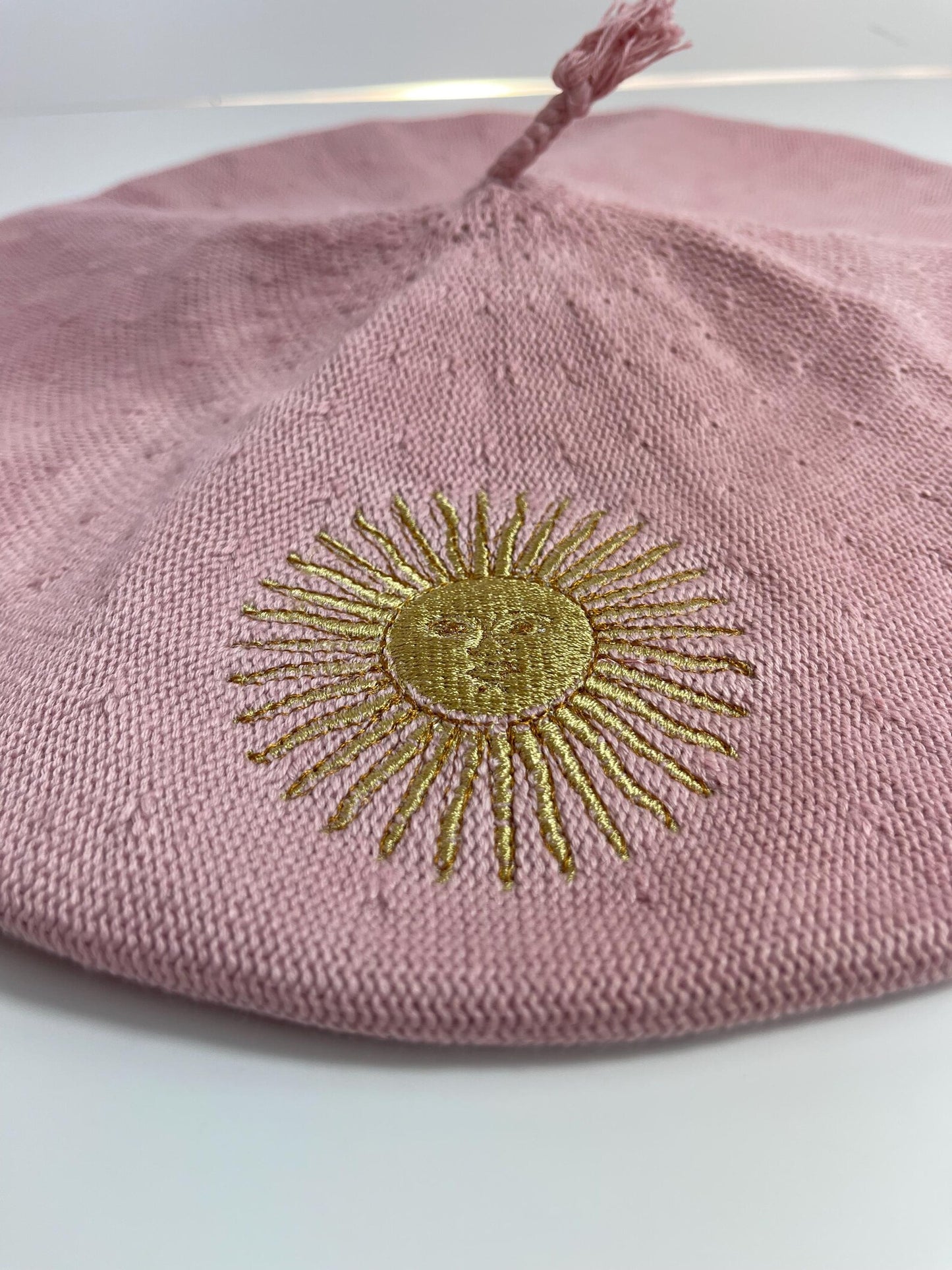 Argentine Beret with Sun of May - Gaucho Argentino - Boina Argentina - Escudo Nacional (Copia)