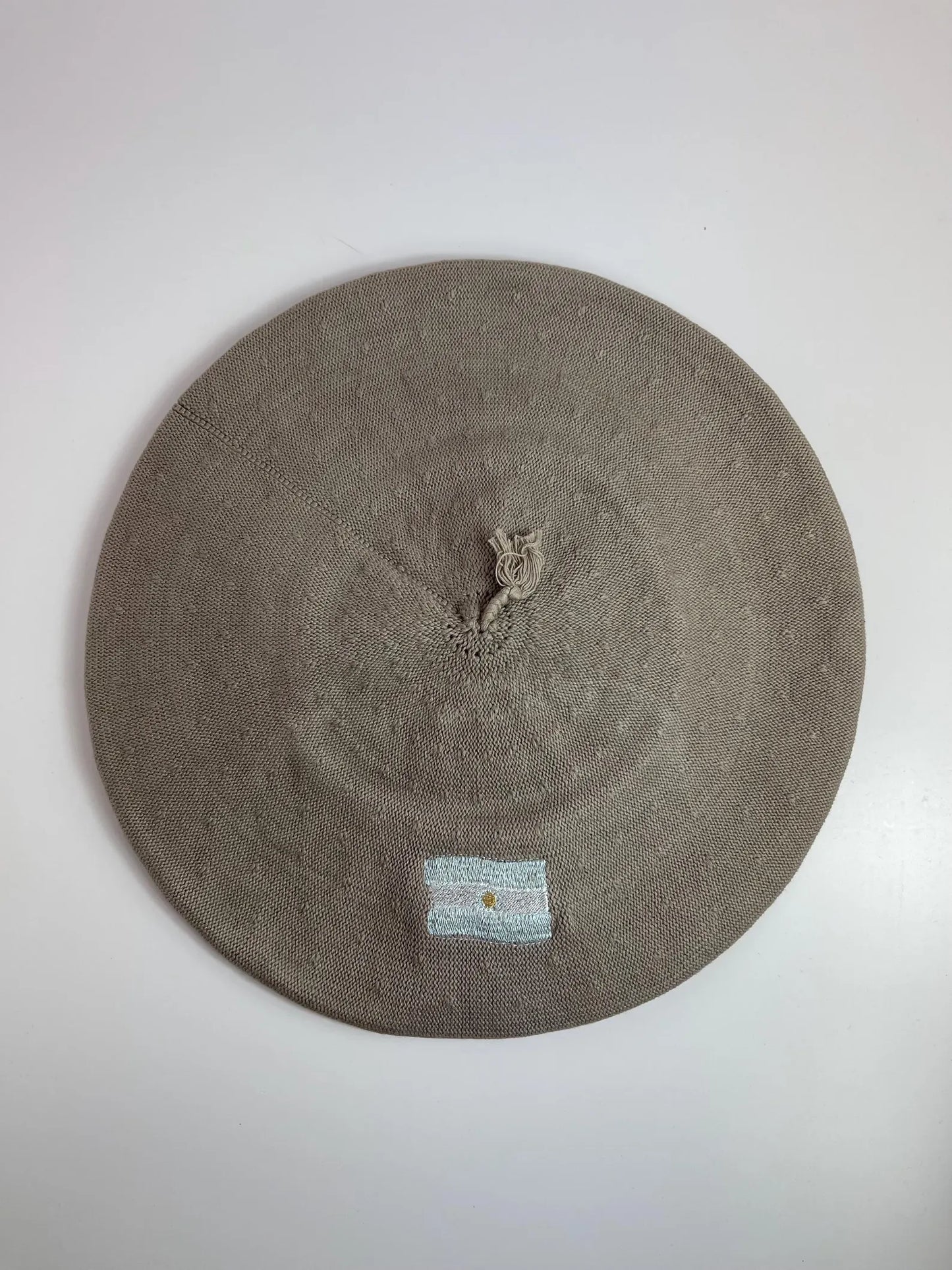 Argentine Beret with Argentine Flag - Gaucho Argentino - Boina Argentina - Escudo Nacional (Copia)