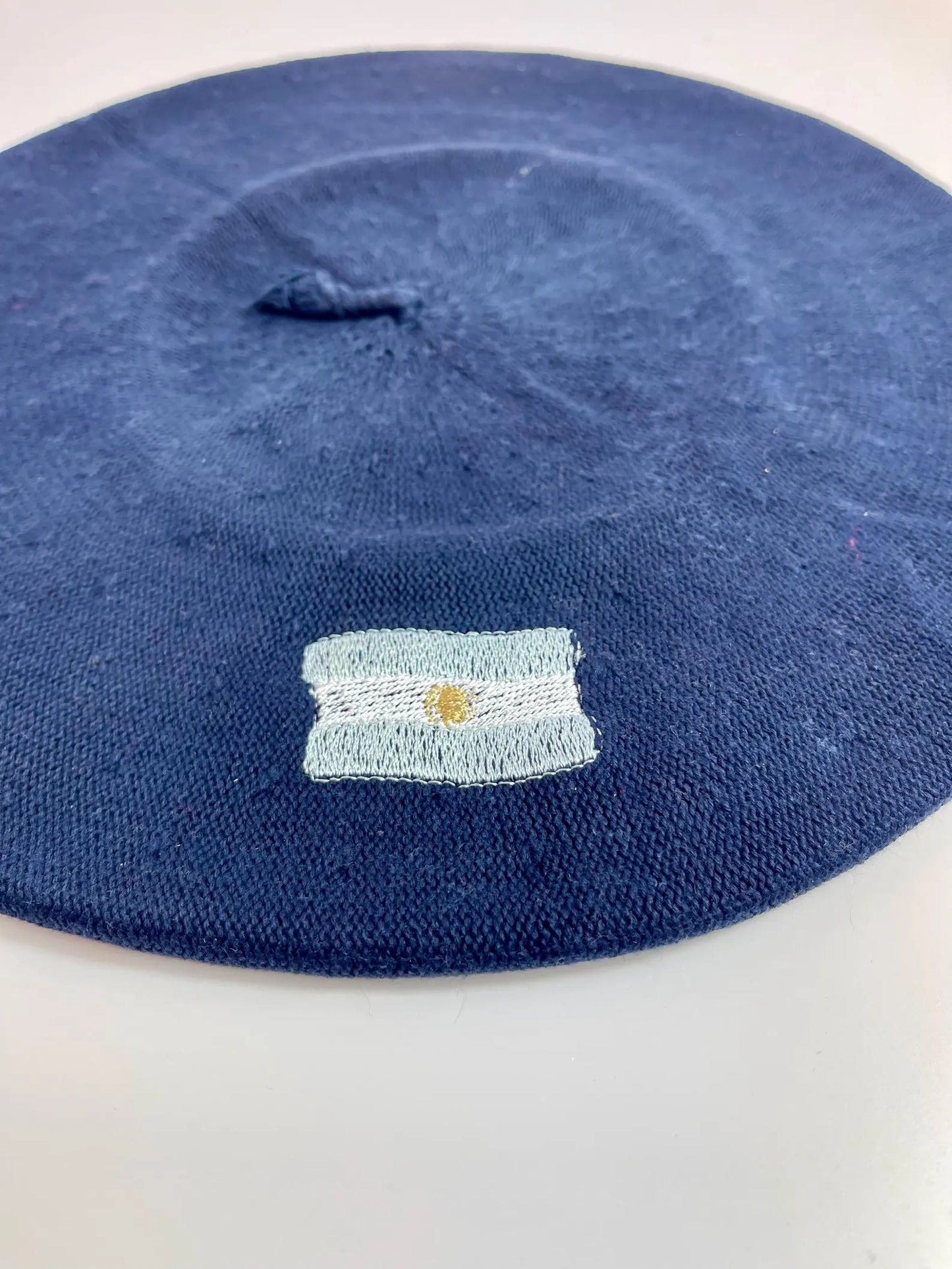 Argentine Beret with Argentine Flag - Gaucho Argentino - Boina Argentina - Escudo Nacional (Copia)