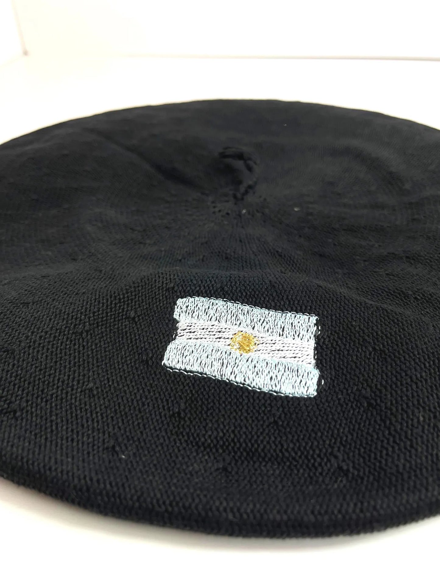 Argentine Beret with Argentine Flag - Gaucho Argentino - Boina Argentina - Escudo Nacional (Copia)