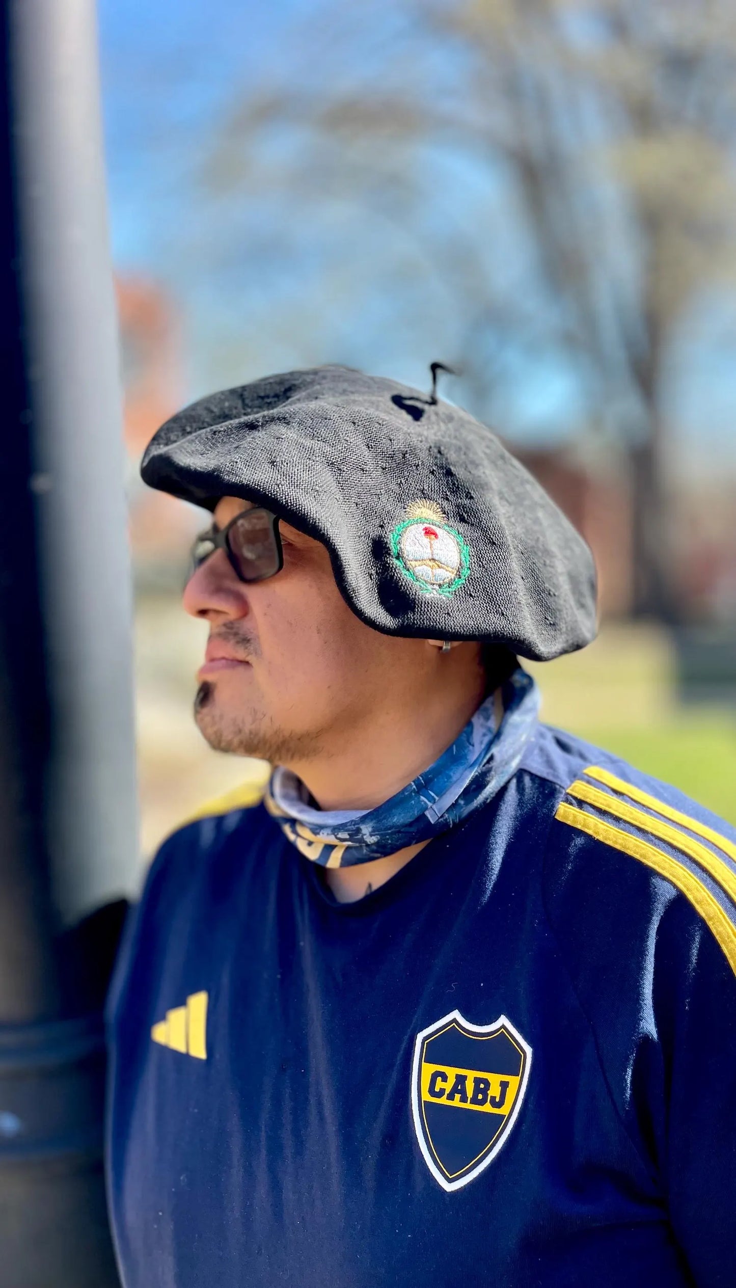 Argentine Beret with National Crest- Gaucho Argentino - Boina Argentina - Escudo Nacional