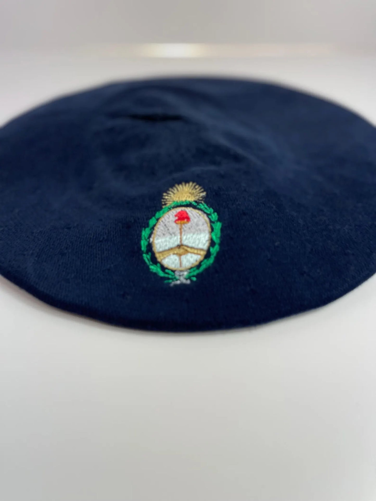 Argentine Beret with National Crest- Gaucho Argentino - Boina Argentina - Escudo Nacional