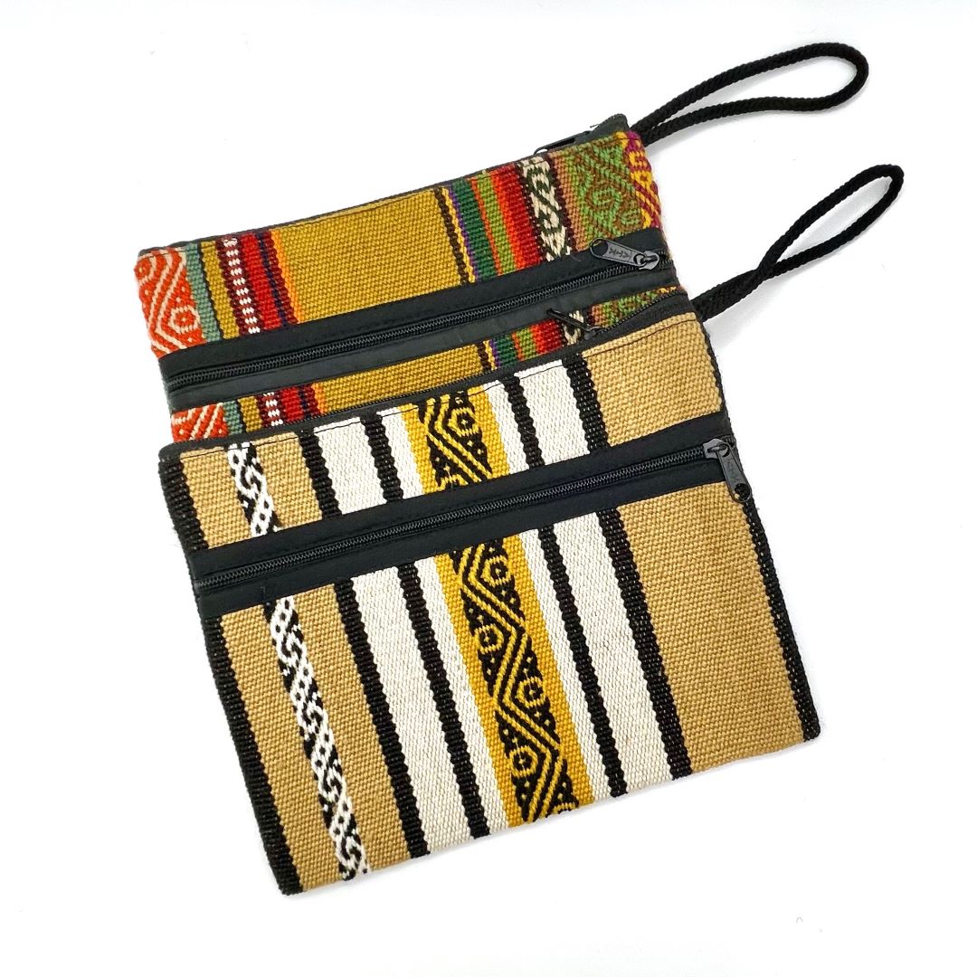 Lined pencil case of special Aguayo peruvian fabric